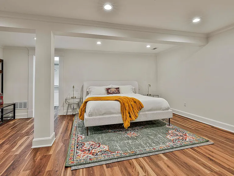 410 Thornton Lane — Photo 19