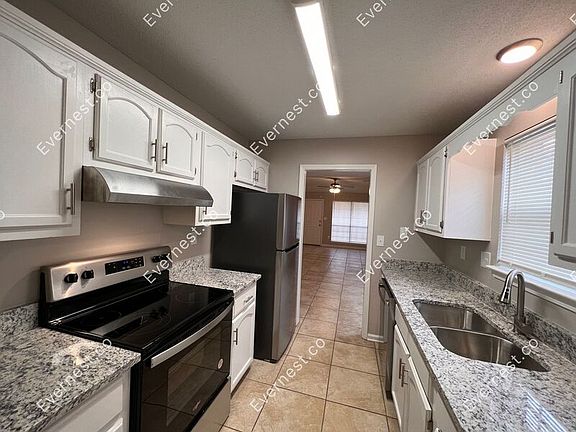 2nd image of 3295 Edenshire Ln