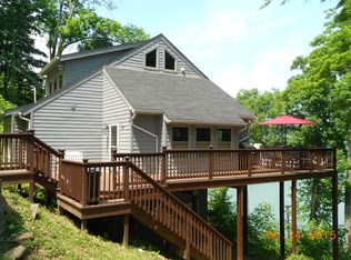 89 Cheat Canyon Park Dr, Morgantown, WV 26508