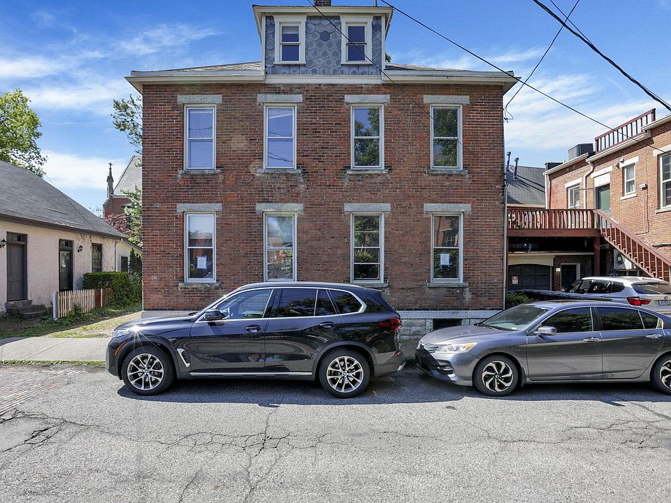 1st image of 113 E Sycamore St #111
