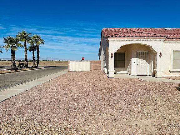3rd image of 2469 E Palo Verde Dr