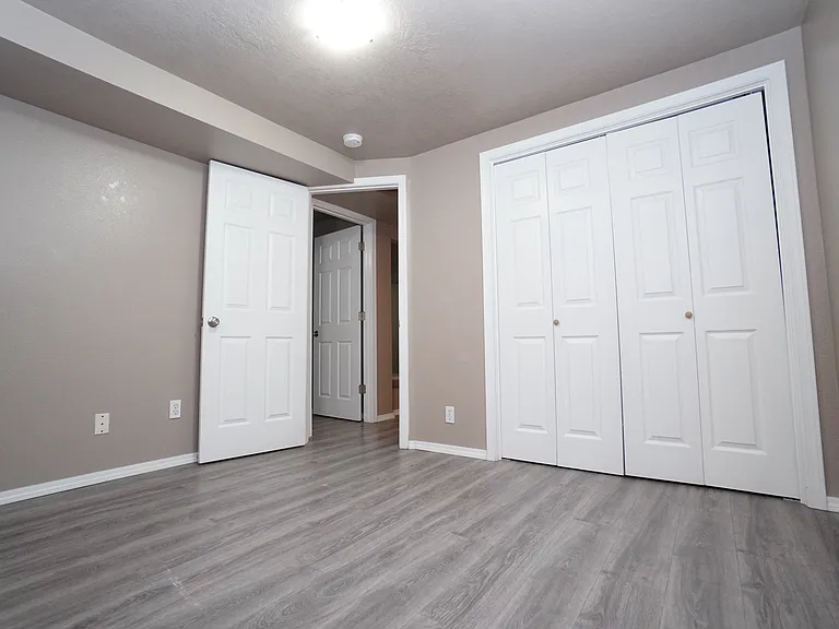 2210 S Owyhee St — Photo 18