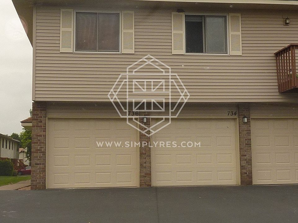 1st image of 736 Parkside Dr