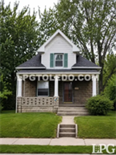 1715 Greenwood Ave Photo 1