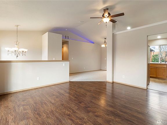 4th image of 19411 73rd Ave E