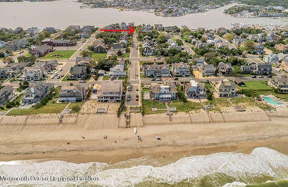 5th image of 734 Clayton Ave
