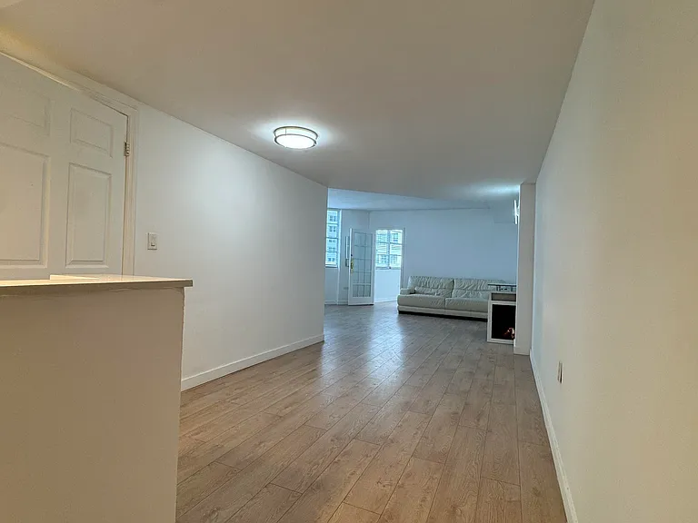 801 Brickell Bay Dr #365 — Photo 36