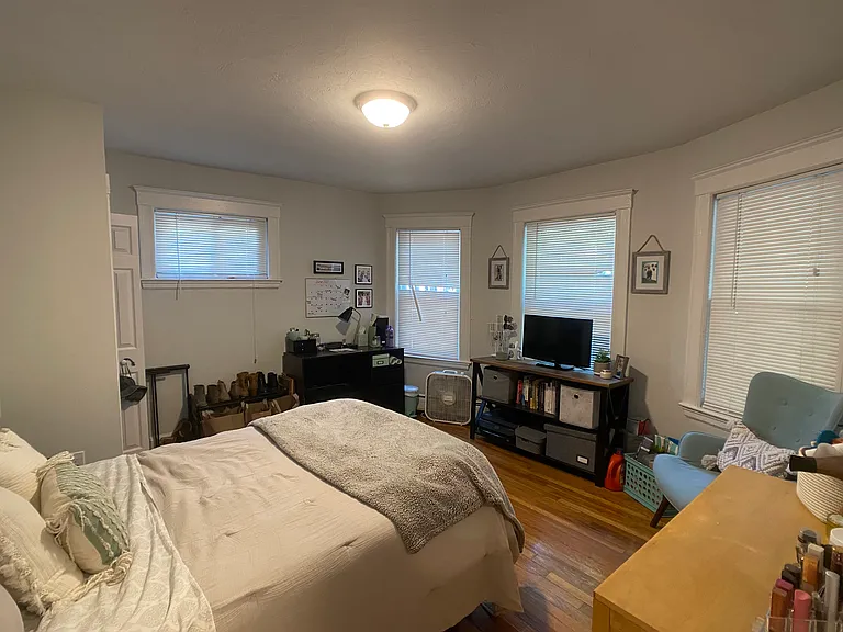 76 Perkins St #4 — Photo 8