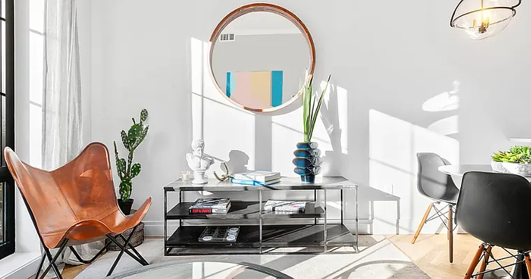 Rented by Hillel Realty Group | media 34