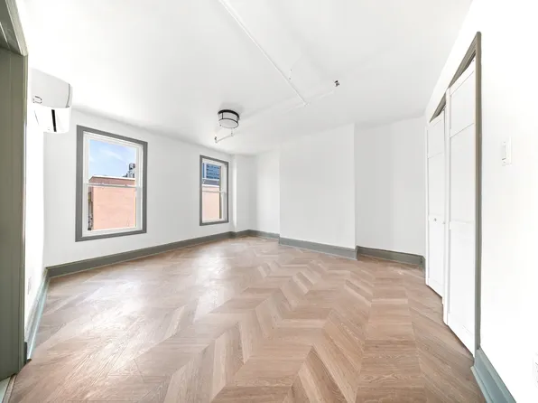 21-53 45th Road image 16 of 20