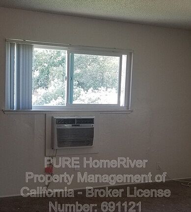4th image of 3334 Lerwick Rd APT 4