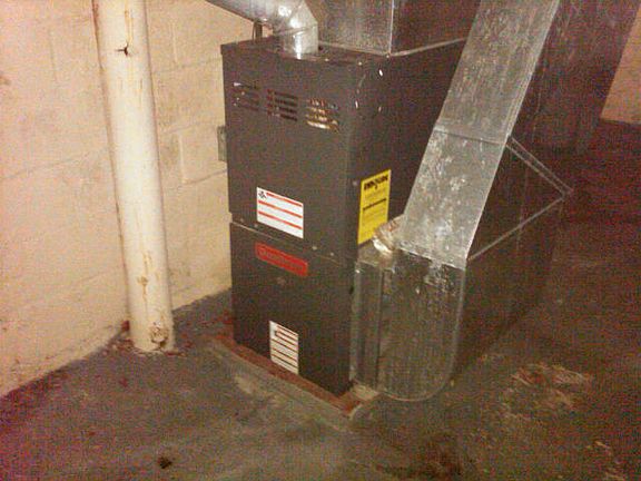 2nd image of 10215 S Highland Ave
