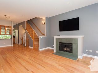 1910 S Prairie Ave, Chicago, IL 60616