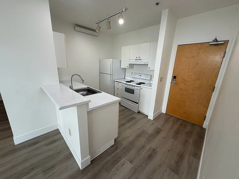 Bookmark Apartments — Photo 10