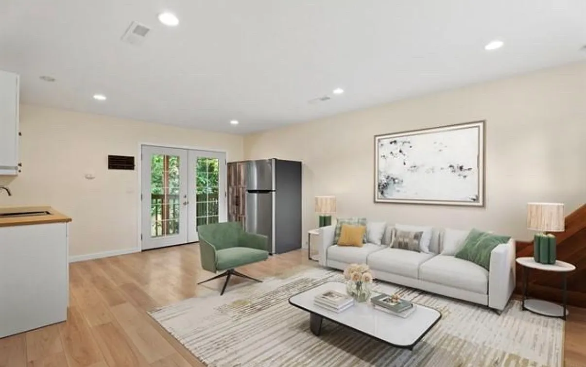 Studio, 400 sqft, $1,750 — Photo 1