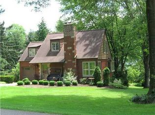 4031 Circle Dr, Bakerstown, PA 15007