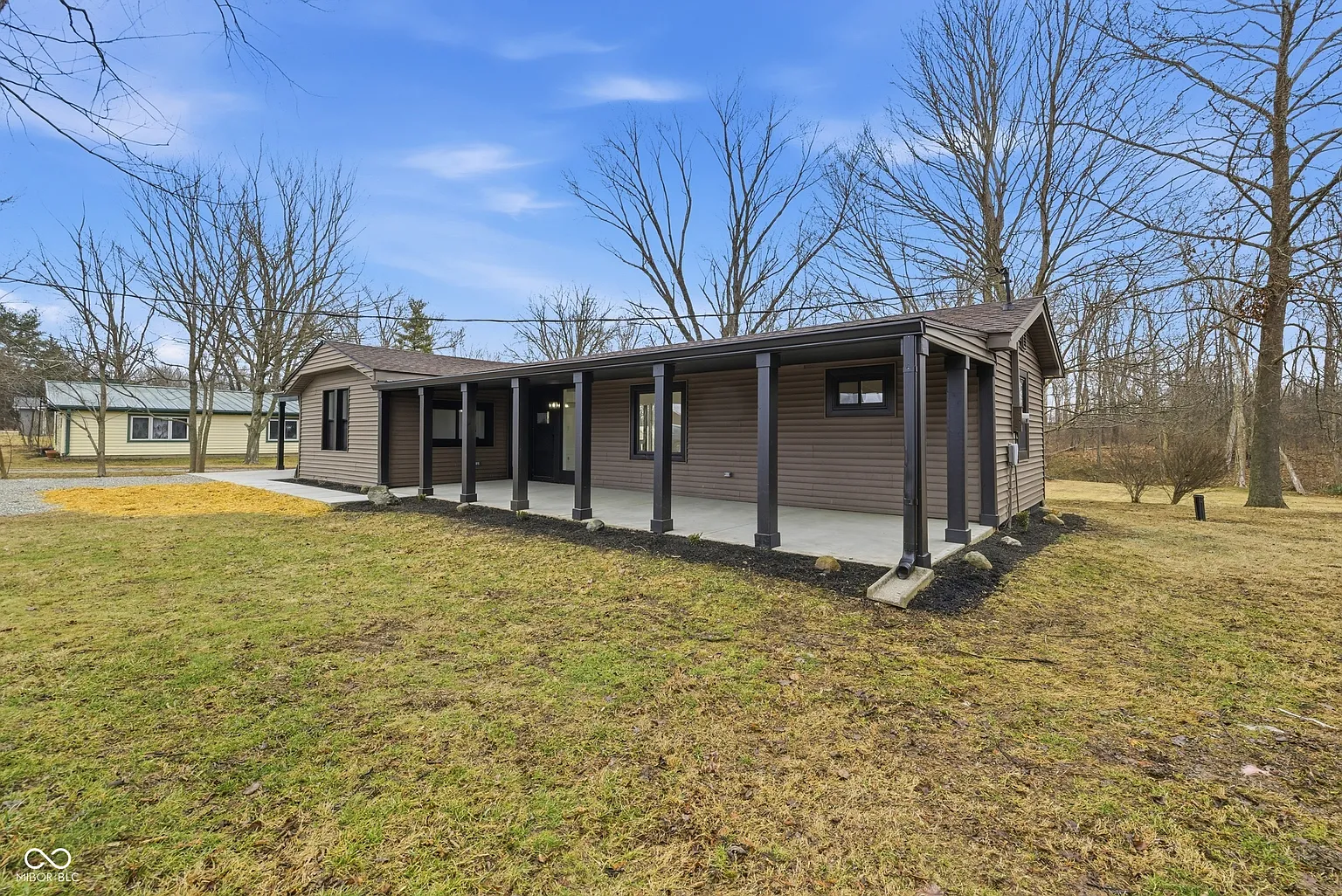 8187 S State Road 75 photo 1