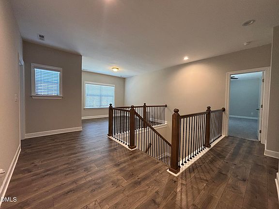 5th image of 2020 Edens Ridge Ave