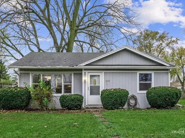 2418 Emlong St, Joliet, IL 60435
