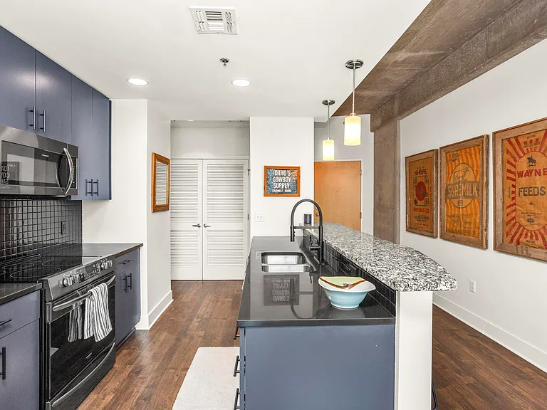 415 Church St #1608 — Photo 9