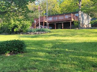 29760 Zenith Ln, Edwards, MO 65326