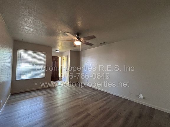 3rd image of 1722 Kent St APT B