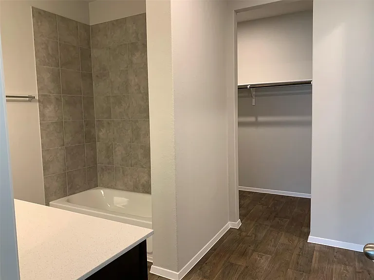 11701 Domenico Cv — Photo 18