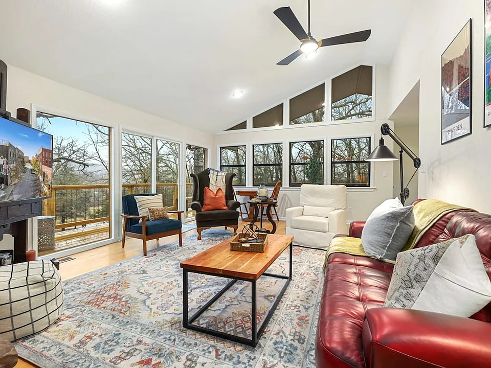 1232 S Dinsmore Trl #ID1221881P