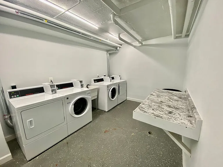 514 Emmet St — Photo 11