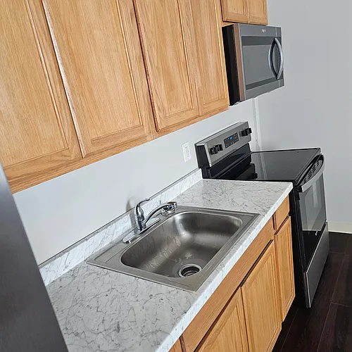 600 Washington St Photo 1