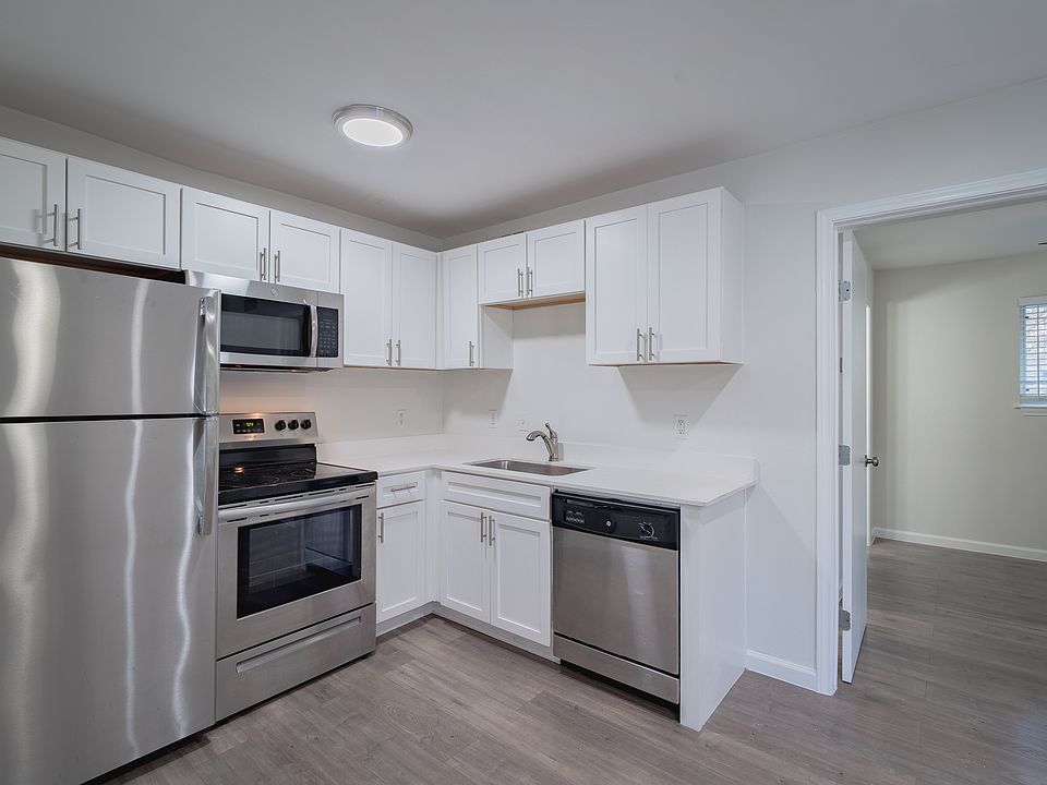 1st image of 4919 San Jacinto St APT 207
