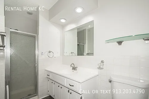 7800 Noland Rd — Photo 17