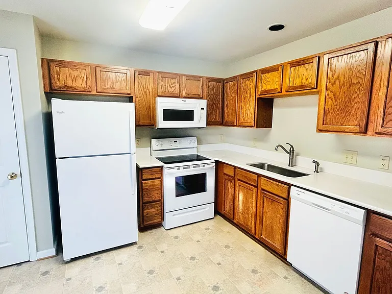 11318 Wytheville Ln — Photo 13