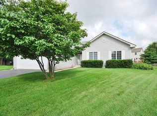 836 Sharp Ct, Elburn, IL 60119