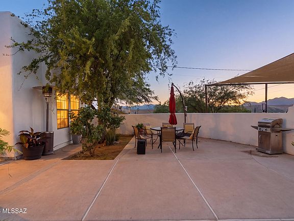 3rd image of 221 Paseo Tamex