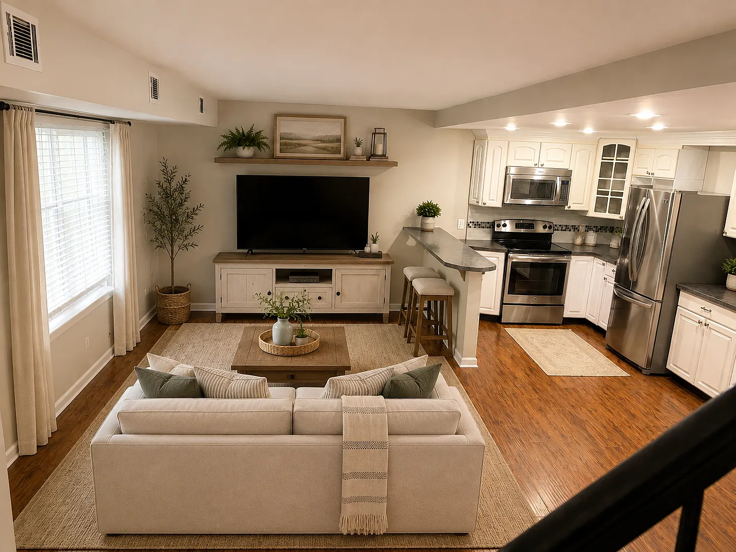 2 bed, 1.5 bath, 1100 sqft, $2,300 — Photo 2
