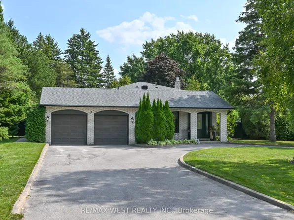 17 Pineridge Dr, Caledon, ON L7E 0M2