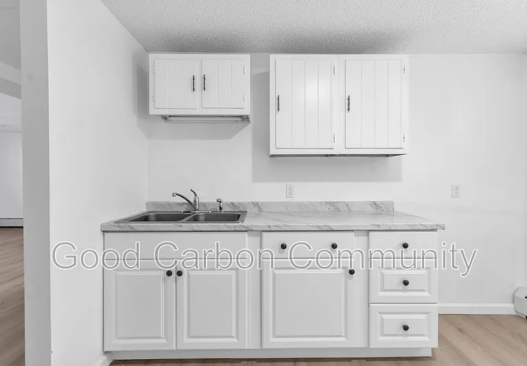3904 Seneca St #A — Photo 7