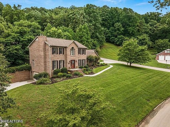 5th image of 1355 W Wildwood Dr