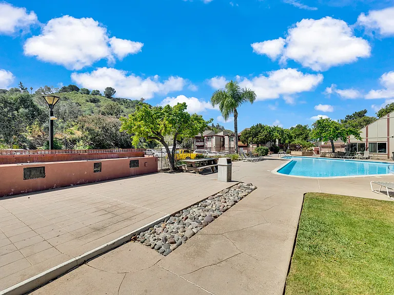 5533 Adobe Falls Rd #1 — Photo 36