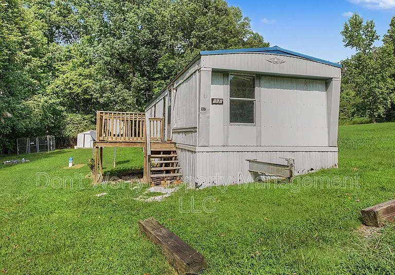 967 Frye Rd — Photo 1