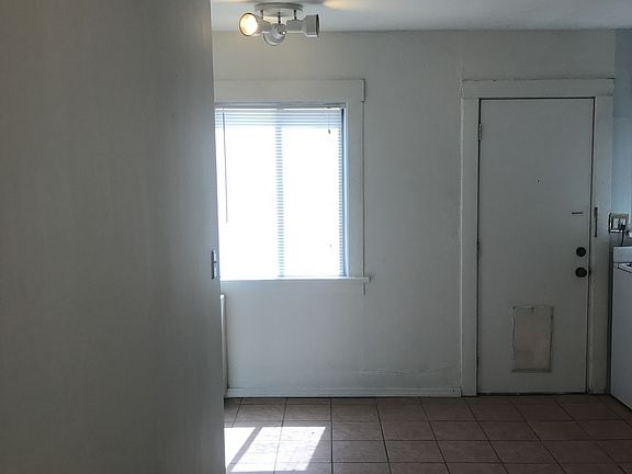 4th image of 1744 Gaviota Ave APT B