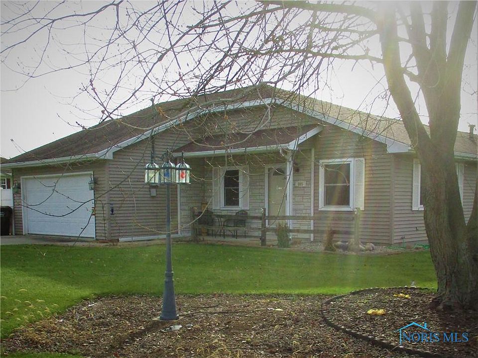 1st image of 805 Shawnee St