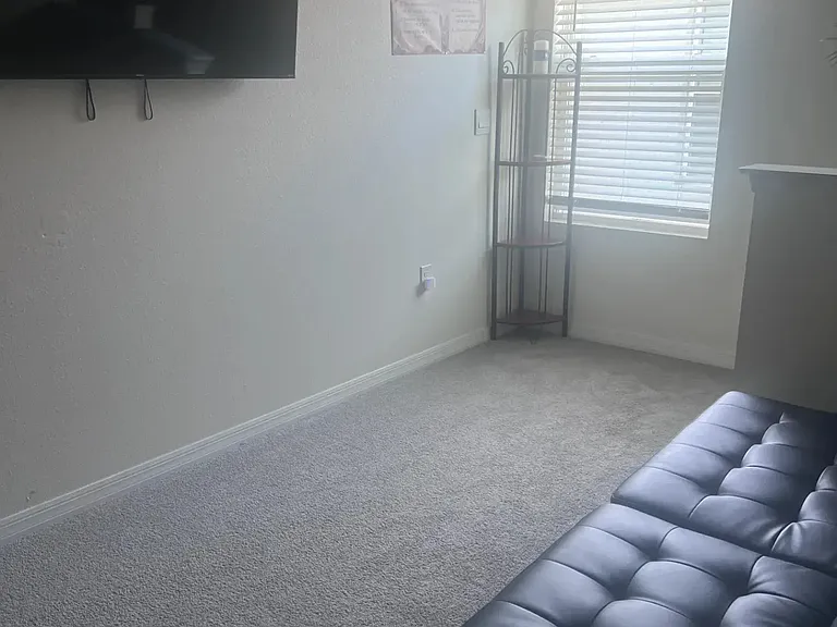 8681 SW 46th Ave — Photo 7