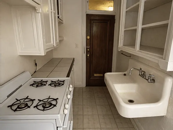 509 3rd St APT 3, Jackson, MI 49203