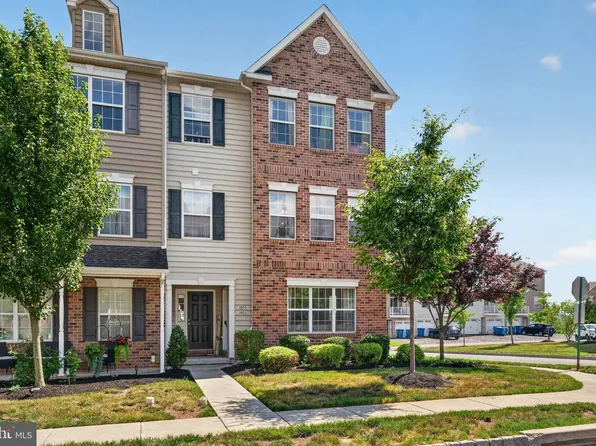 3053 Davenport Way #97L, Pennsburg, PA 18073