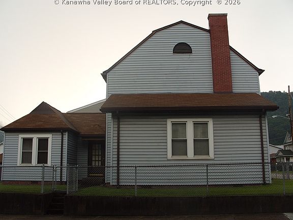 3rd image of 101 5th Ave