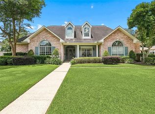 304 Hawthorne St, Gretna, LA 70056
