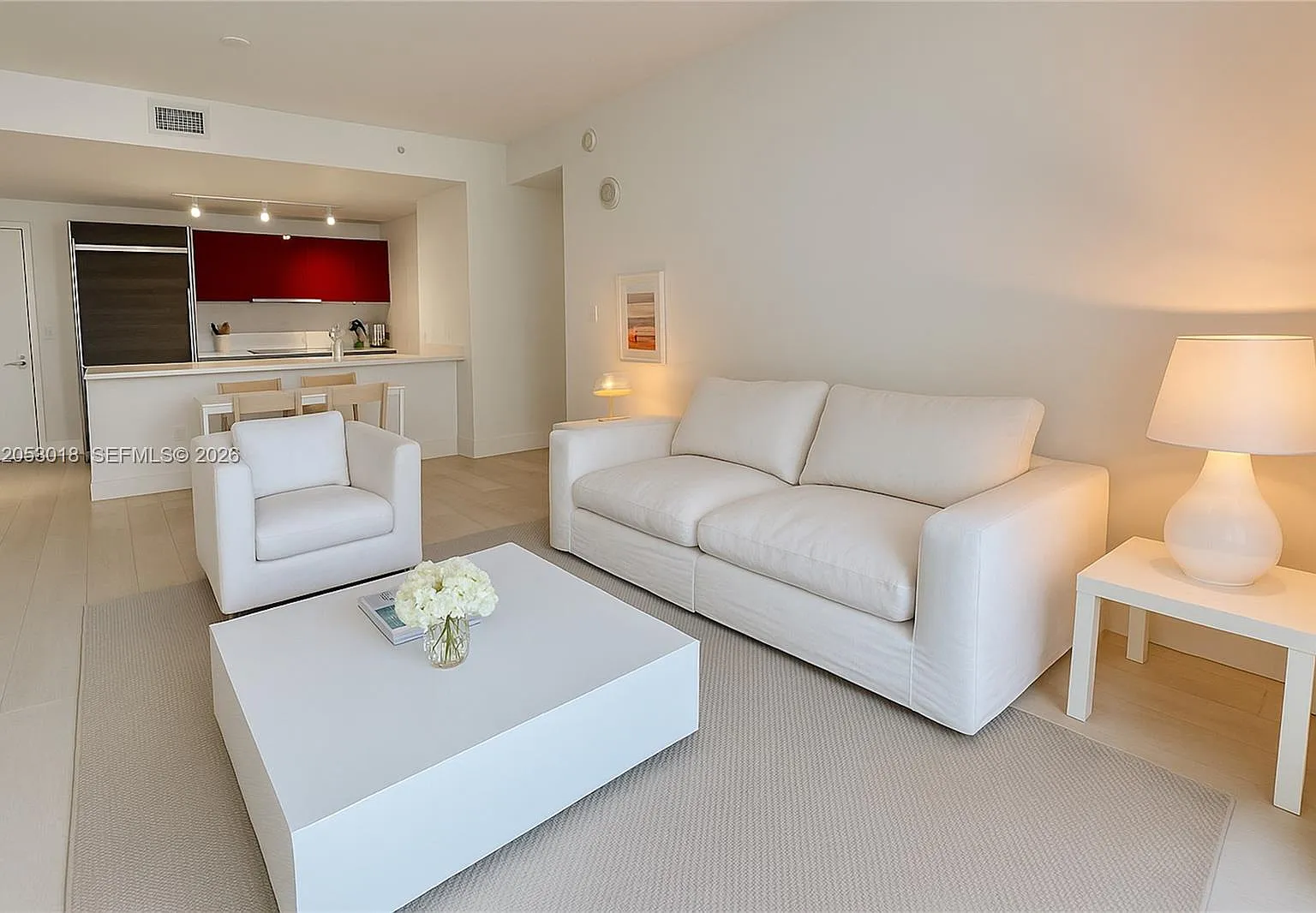1100 Millecento Residence — Photo 2