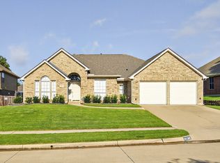 4611 Paddington Ln, Grand Prairie, TX 75052